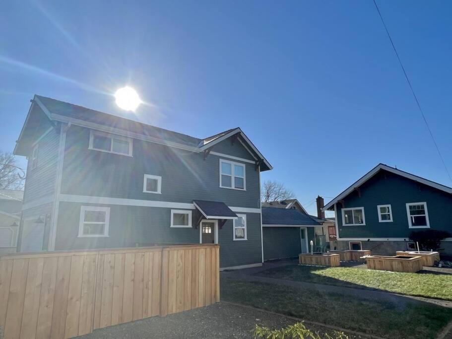 Brand New Custom Built Cottage In Downtown W/Pool! Salem Buitenkant foto