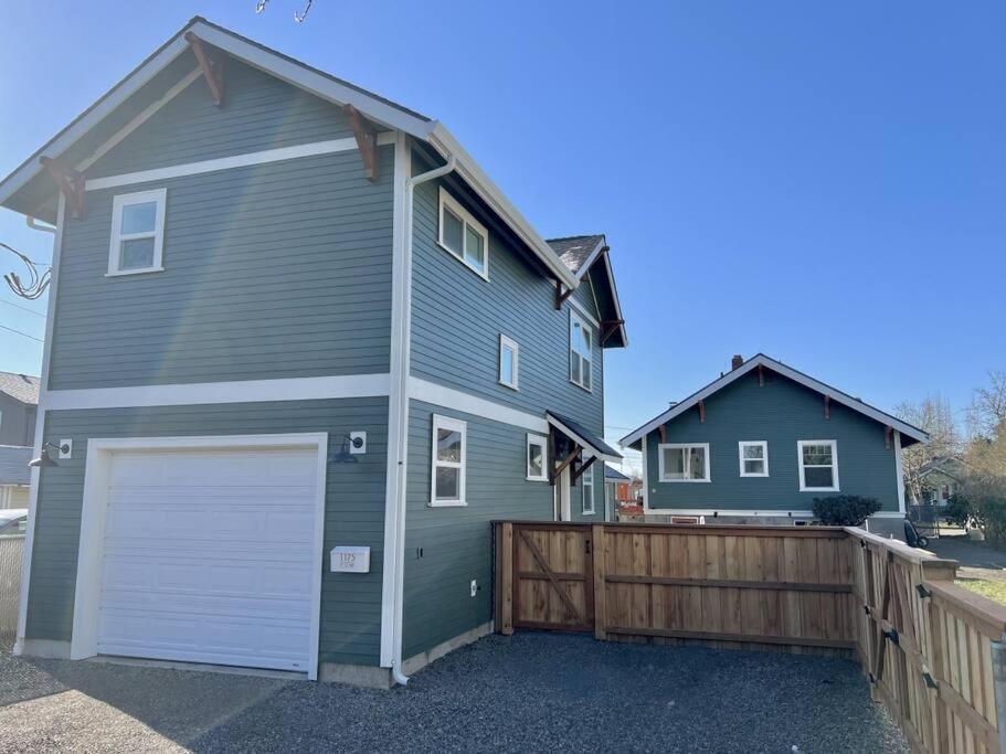 Brand New Custom Built Cottage In Downtown W/Pool! Salem Buitenkant foto